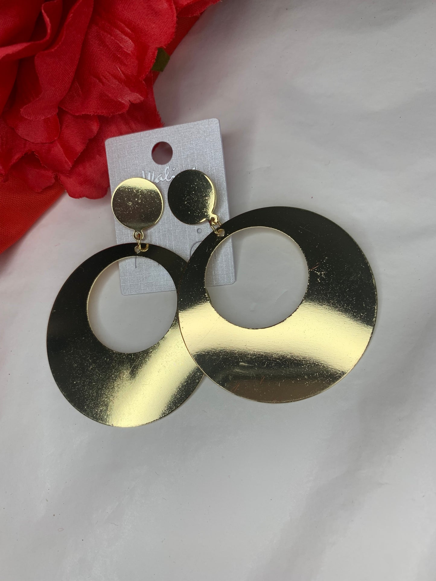 Pendientes dorado pequeño